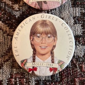 Set of 3 VINTAGE American Girl Dolls Buttons